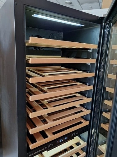 Шкаф винный SCANDIFROST WFG110C — изображение 3